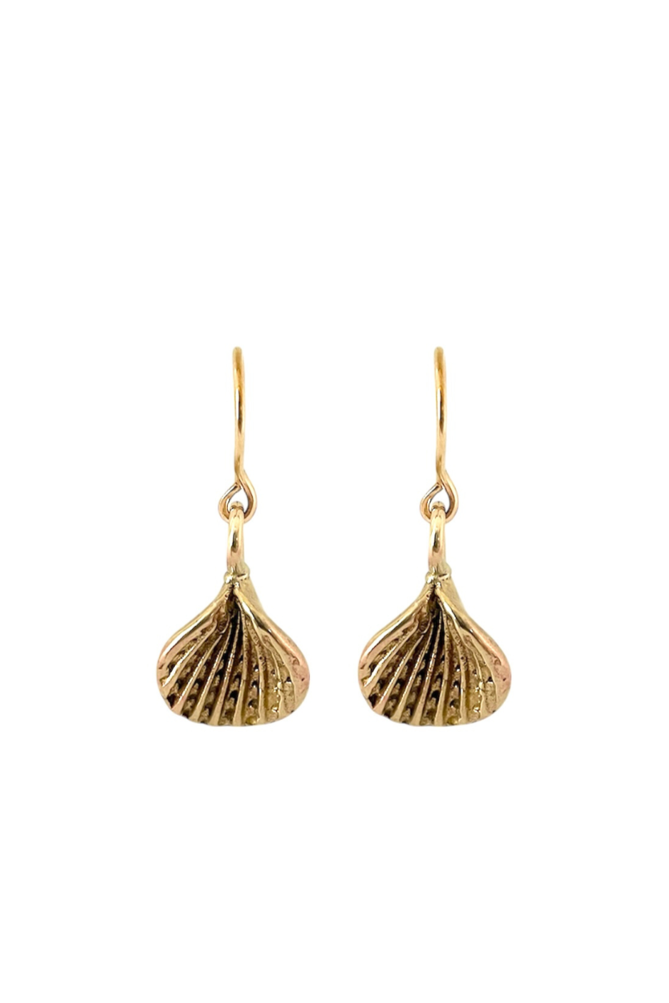 Tiny Scallop Shell Earrings